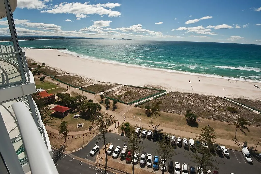 **** Resort Reflections Tower Two Hotel Gold Coast Australia